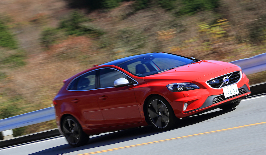 ボルボ V40 D4のスポーティな特別仕様車に試乗｜VOLVO