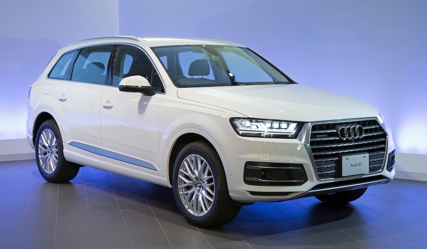 アウディの最上級SUV「Q7」が3月下旬から発売開始｜Audi