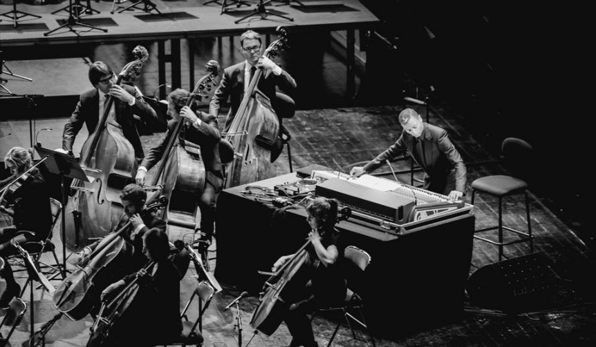 ジェフ・ミルズが東京フィルハーモニー交響楽団とコラボレーションイベントを開催｜MUSIC