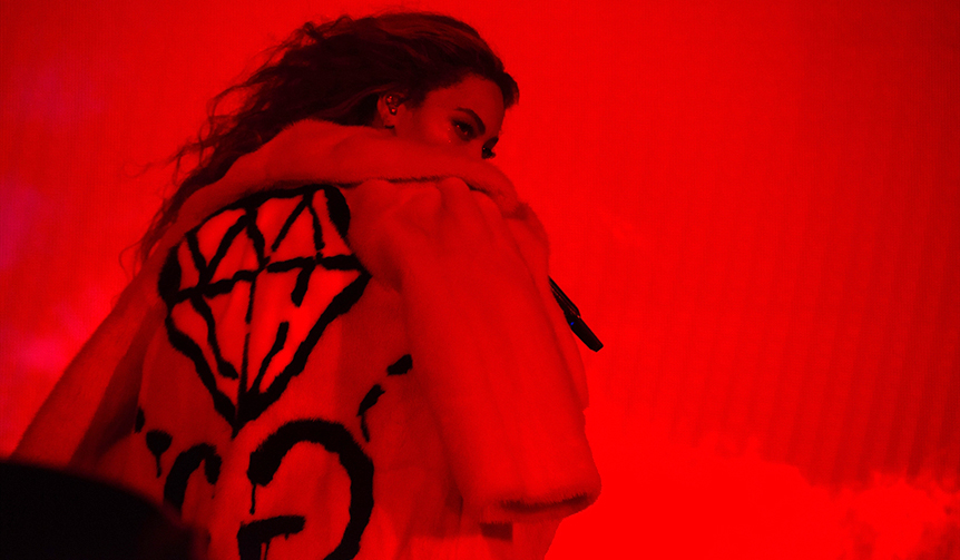 Beyoncé Unveils Alessandro Michele-Designed Costume on World Tour | GUCCI