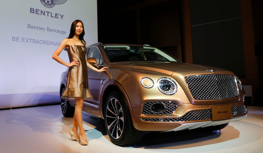 ベントレー史上初のSUV「ベンテイガ」日本上陸｜Bentley