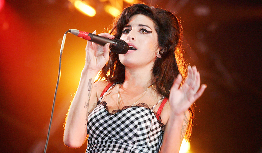 天才シンガー、エイミー・ワインハウスの破滅的な人生を辿る『AMY エイミー』｜MOVIE