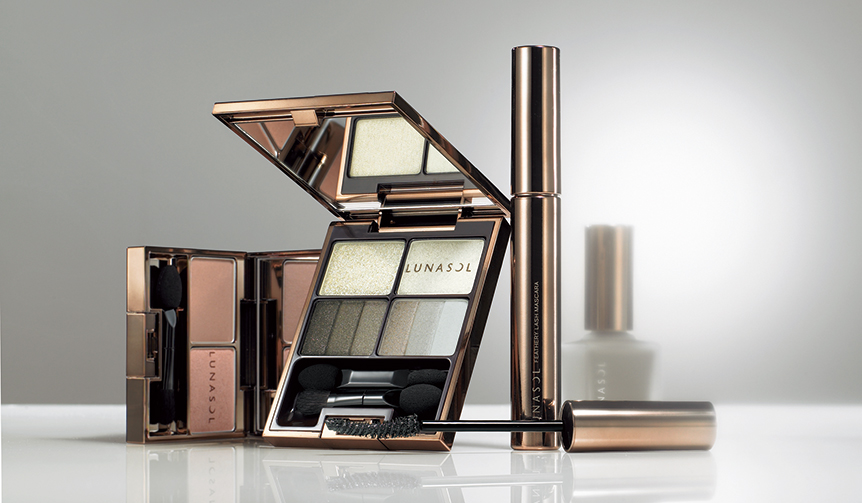 LUNASOL's Eye-Purifying Makeup to Reveal Your New Charms