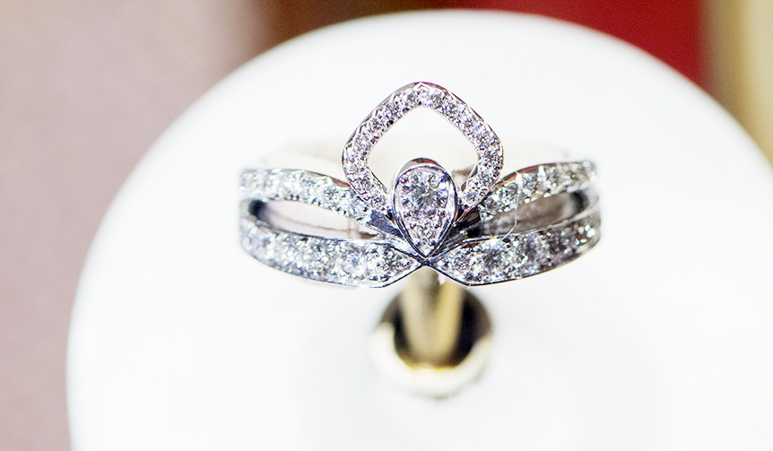 ほどけることのない愛の絆「SALON de CHAUMET」｜CHAUMET