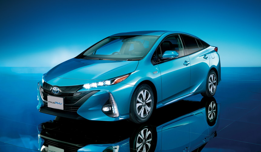 Toyota Launches Prius PHV | Toyota
