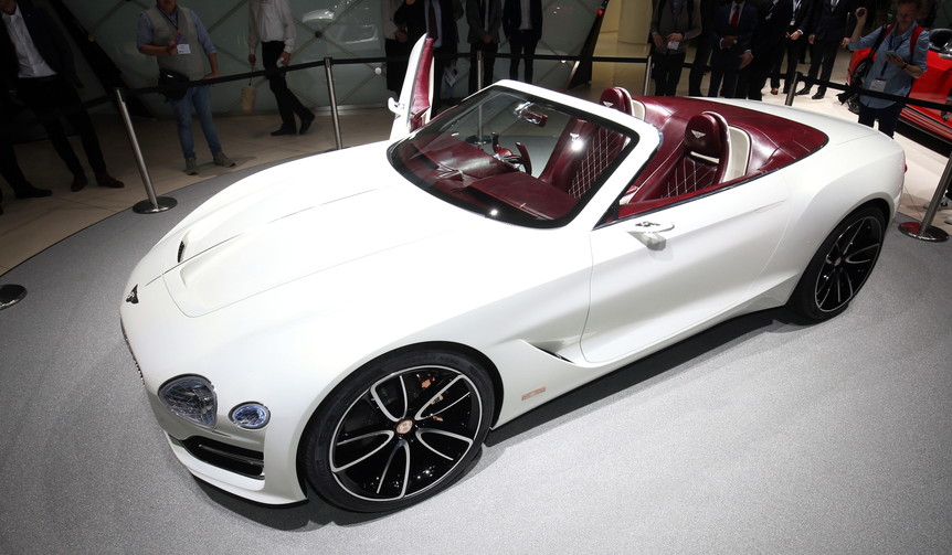 ベントレーが考えるラグジュアリーなEVコンセプト｜Bentley