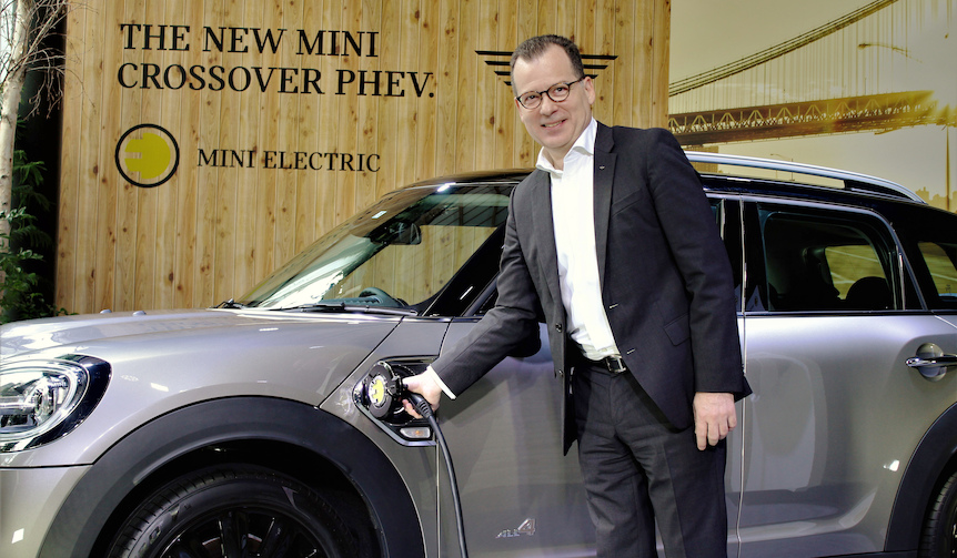 MINIクロスオーバーのPHV、日本上陸｜MINI