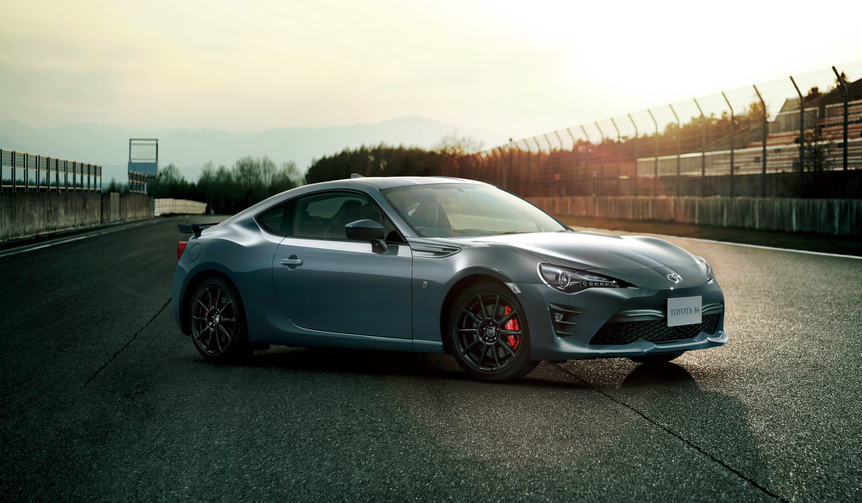 トヨタ86一部改良、ブラックパッケージも｜Toyota