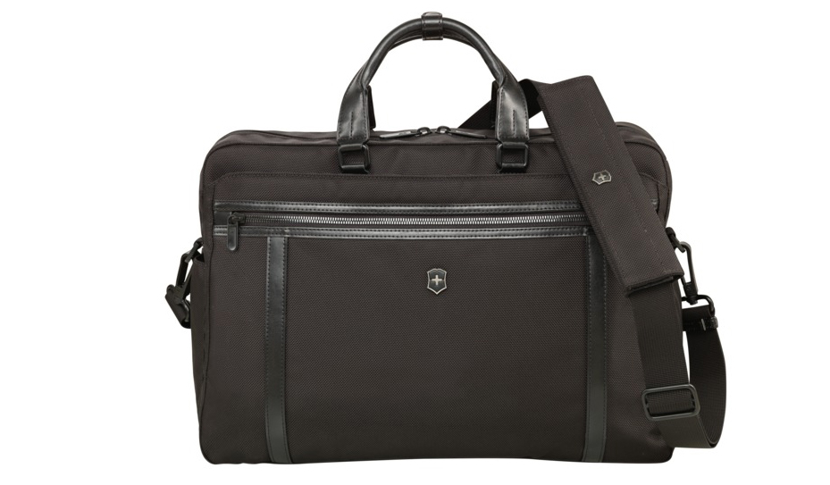 ビジネスマンへ贈る、スマートなバッグ「ワークスプロフェッショナル」｜VICTORINOX