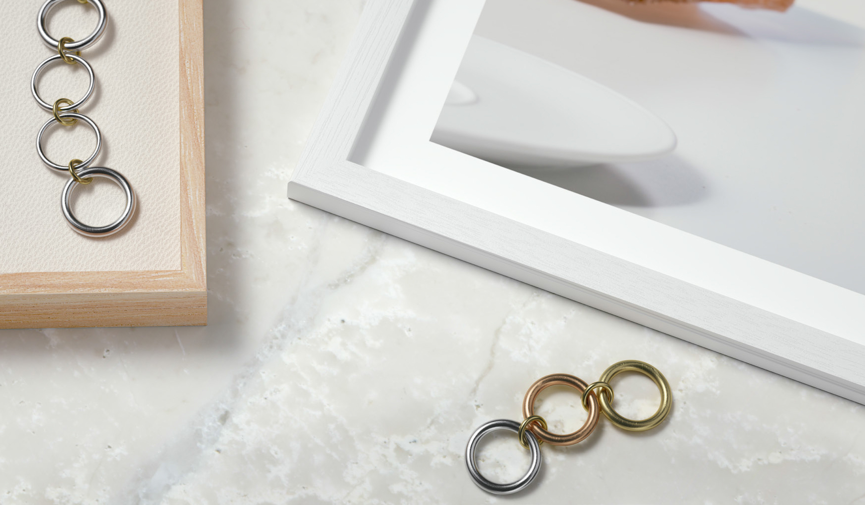 Spinelli Kilcollin's Jewelry: Minimal Forms Linked Together