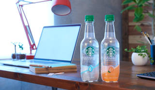 コーヒーチェリー(生豆を含む)由来カフェイン配合の透明スパークリング