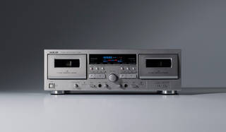 カセットの魅力を堪能。ティアックのダブルカセットデッキ｜TEAC - Web