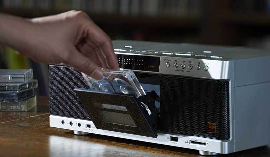 ブーム再燃のカセットテープに対応。ハイレゾラジカセ｜TOSHIBA Lifestyle Electronics Trading
