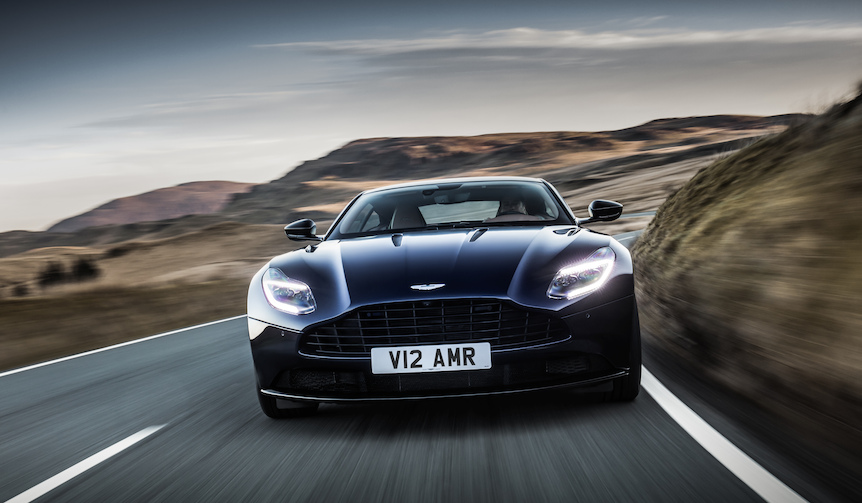 アストンマーティンの新たなるフラッグシップ、DB11 AMR登場｜Aston Martin