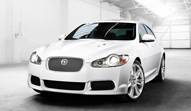  Jaguar XFR｜XFシリーズの最強バージョン登場 photo