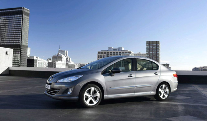  Peugeot 408｜フレンチ＋チャイニーズなプジョー ギャラリー
