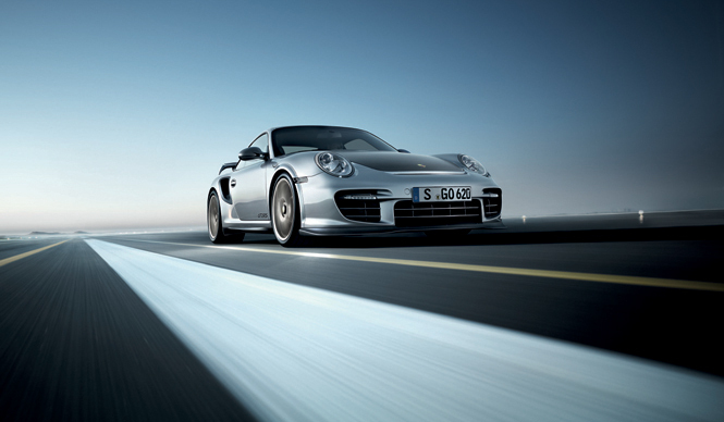  PORSCHE 911 GT2 RS｜ポルシェ史上最強最速のスポーツクーペ ギャラリー