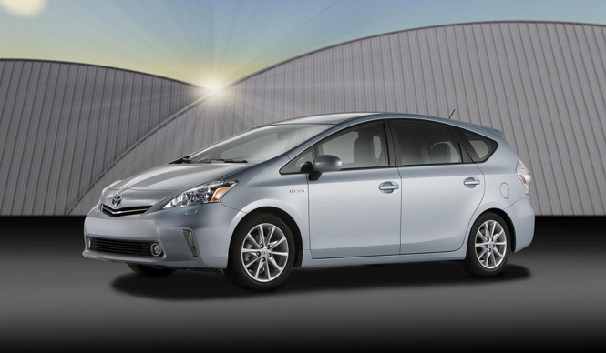  TOYOTA Prius v 出展 ギャラリー