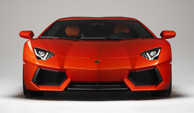  Lamborghini Aventador×Ferrari FF ギャラリー