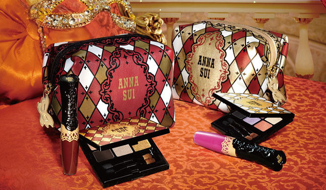 ANNA SUI｜変幻自在なメイクをかなえるクリスマスコレクション ギャラリー