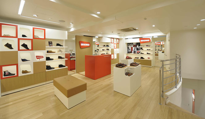 Clarks｜2フロアで展開する『クラークス表参道』オープン ギャラリー