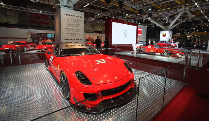 フェラーリ 599XXのエボリューションパッケージを世界初公開｜Ferrari ギャラリー