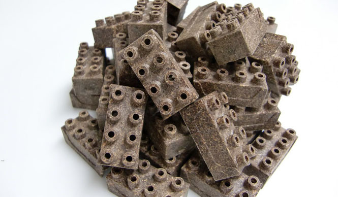Forest Lifestyle Lab | Let's Play with "Karatsublock," Made from Thinned Wood Gallery