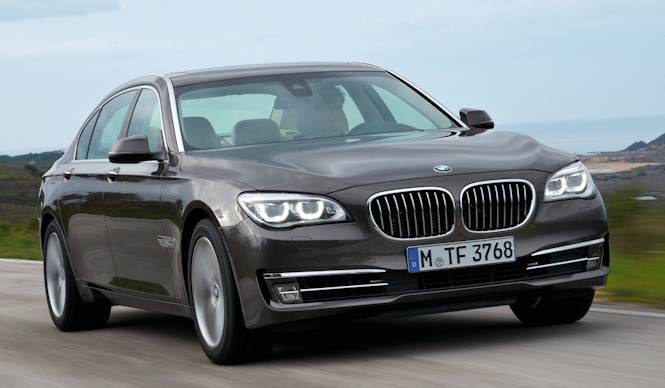 Minorly Updated "7 Series" Released in Japan | BMW Gallery