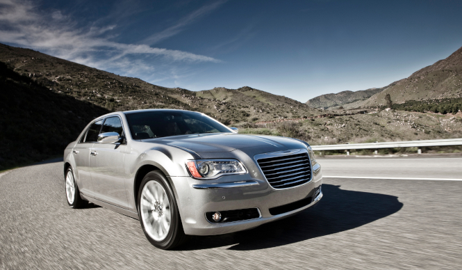新型クライスラー 300がついに日本上陸｜Chrysler ギャラリー