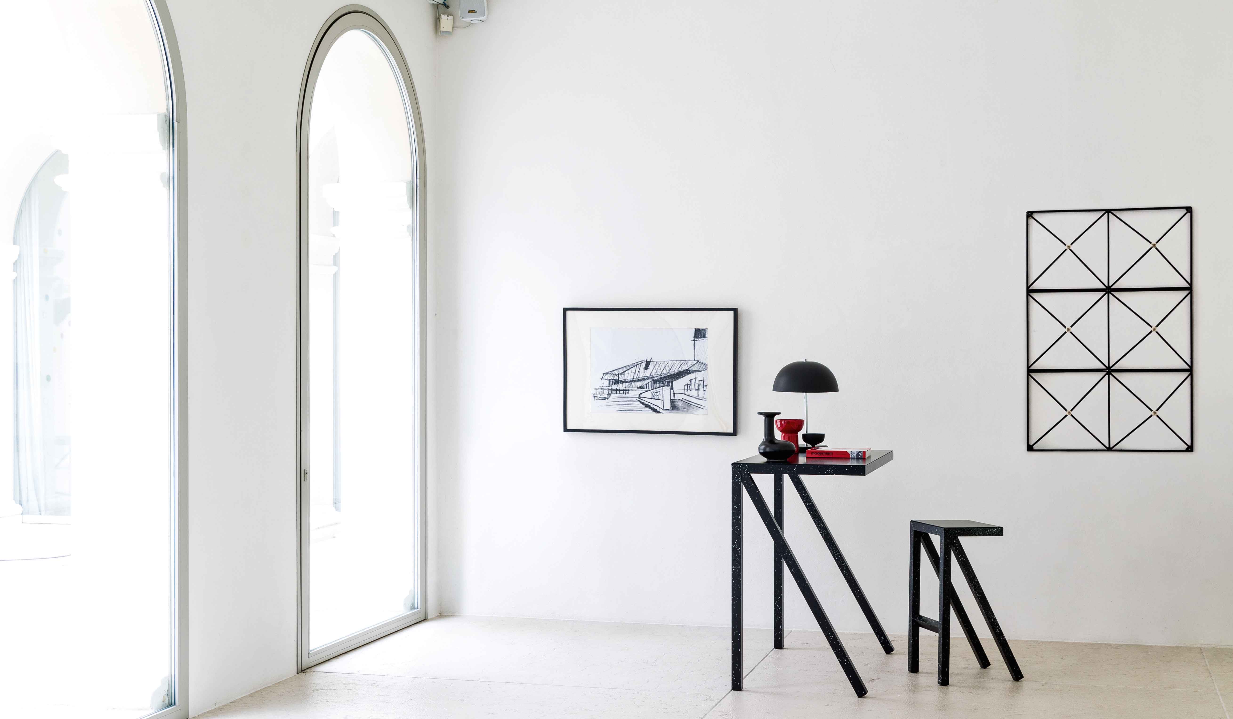 Lightweight and easy to use, indoors or out. A simple stool with a linear form | MAGIS