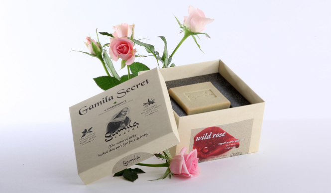 Gamila Seacret｜希少な2種のローズの恵みがつまった限定ソープ「ガミラシークレット ワイルドローズ」 ギャラリー
