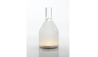 Barber Osgerby×Louis Vuitton｜ランタンのモダン版「Bell Lamp (ベル