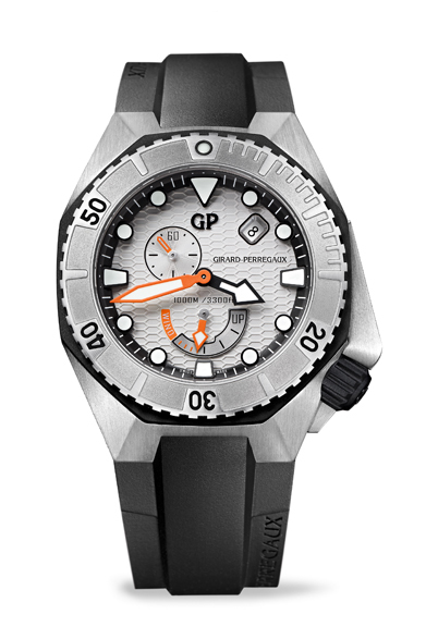 GIRARD-PERREGAUX│スポーツウォッチコレクションに新ライン「ホーク」が誕生 ギャラリー