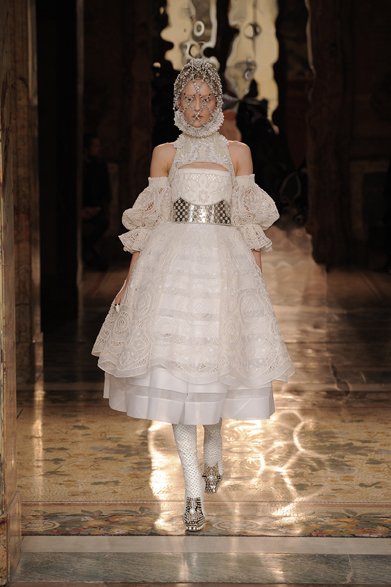 Alexander McQueen｜2013年秋冬コレクション トレンド速報
