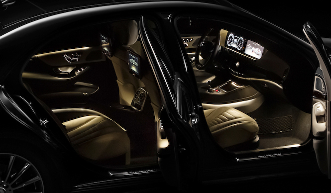 新型Sクラスのインテリアが明らかに！｜Mercedes-Benz ギャラリー