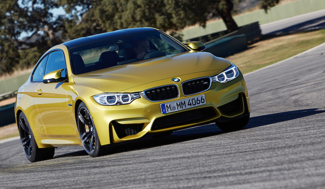 M4 Coupe Makes Japanese Debut at SUPER GT Venue | BMW Gallery