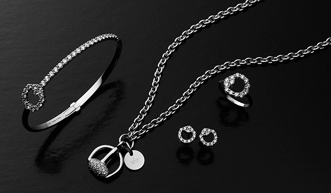 Shaped by Gucci's heritage, the "Horsebit Collection" GALLERY
