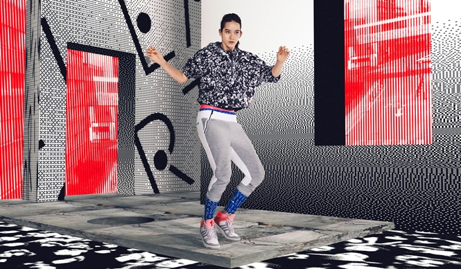 アディダス｜adidas ファッショナブルで高機能「ステラスポーツ」誕生 ギャラリー