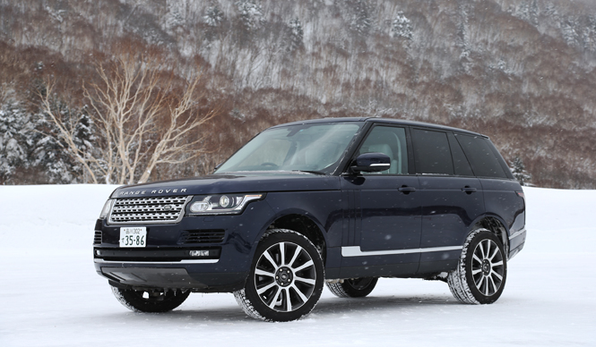 最新レンジローバーでスノーロードを駆ける｜Range Rover ギャラリー