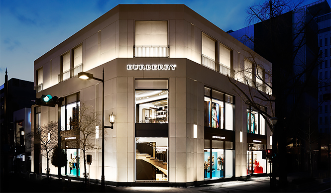 Osaka's First Street-Level Store, Japan's Largest 'Burberry Shinsaibashi', Opens | BURBERRY Gallery