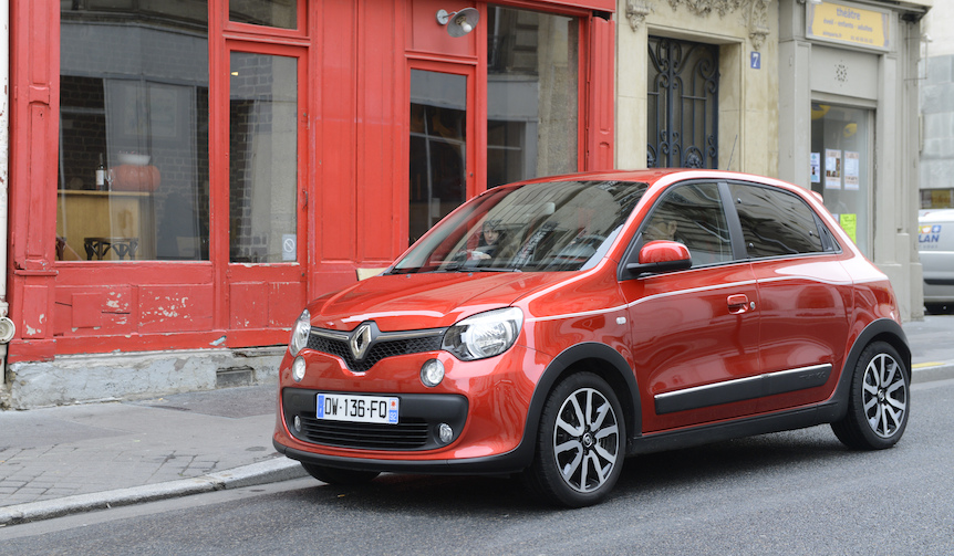 Test Drive the New Renault Twingo in Paris | Renault Gallery