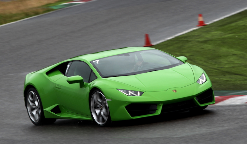 2WDのウラカン「LP580-2」を鈴鹿サーキットで試す｜Lamborghini ギャラリー