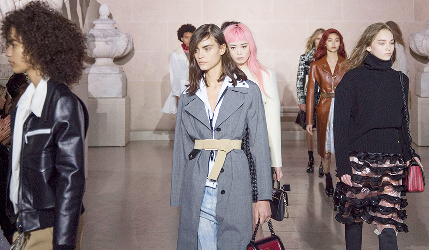 Louis Vuitton 2017-18 Autumn/Winter Women's Collection | LOUIS VUITTON
