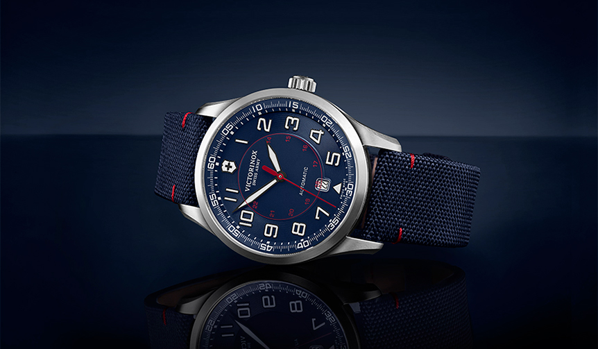Introducing Two New Models to the Robust and Refined "Airboss" Series | VICTORINOX SWISS ARMY Gallery
