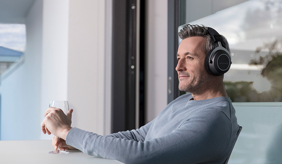 ホームリスニングに最適。ワイヤレスヘッドホン「Amiron Wireless JP」｜beyerdynamic ギャラリー