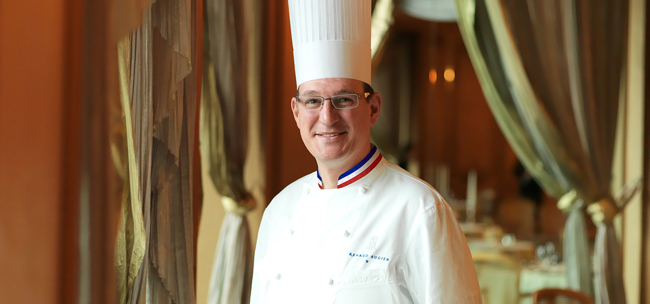 Tour d'Argent Tokyo's Executive Chef Becomes a French "Living National Treasure"