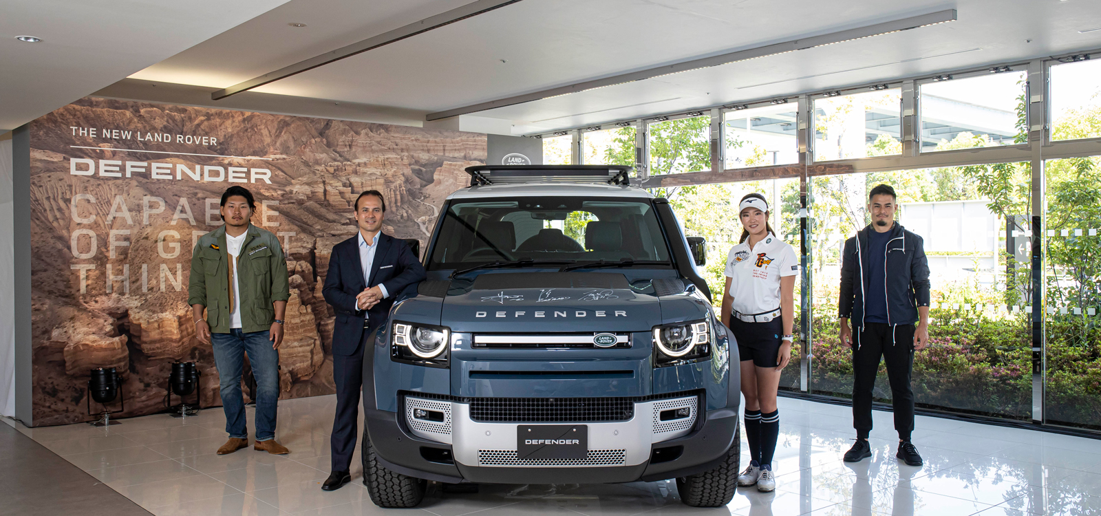 71年ぶりにフルモデルチェンジした新型ディフェンダーがジャパンプレミア｜Land Rover