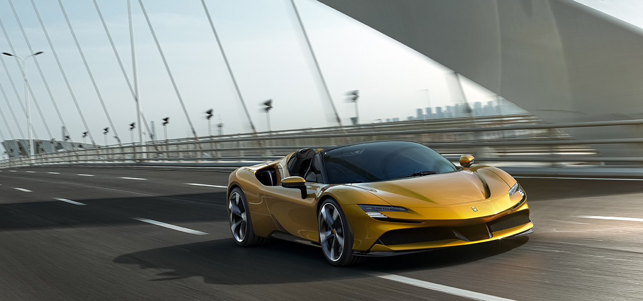 Ferrari's mass-produced open-top PHEV model, the "SF90 Spider," makes its debut | Ferrari