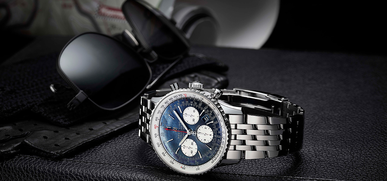 ブラック マザー オブ パール ダイアルを搭載した日本限定ナビタイマー｜BREITLING
