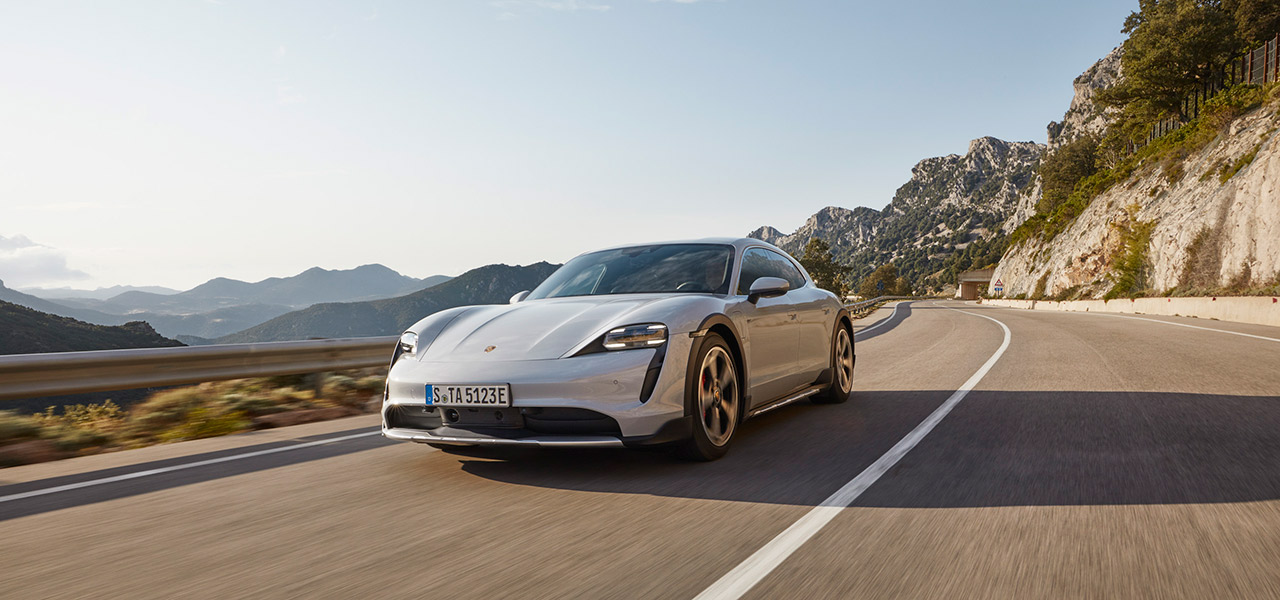 Porsche Unveils the Taycan Cross Turismo, its Electric Crossover Model | PORSCHE